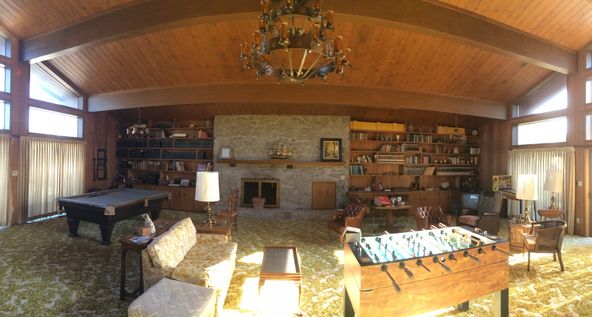 The Indian Lodge: 33700 State Highway 51, Wagoner, OK 74467